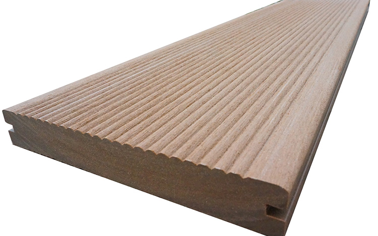 防滑塑木地板外貌处理